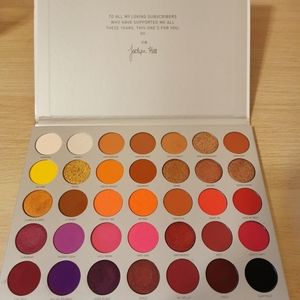 Jaclyn Hill x Morphe V2 Artistry Palette